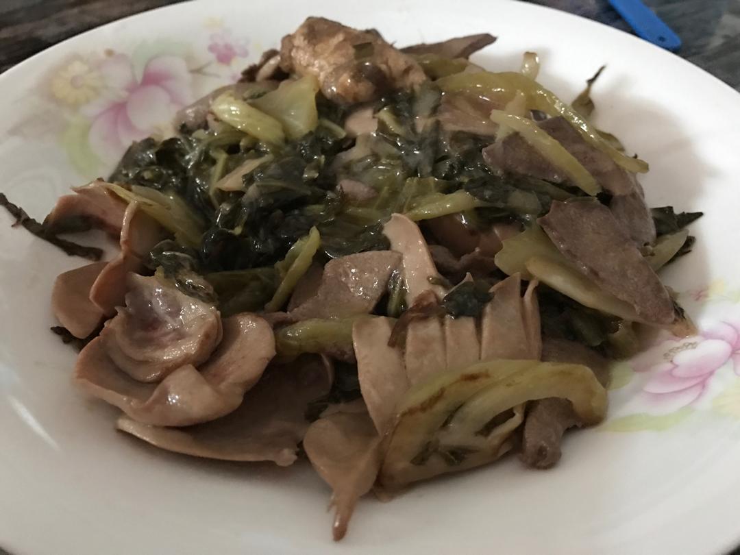 酸菜炒猪肚