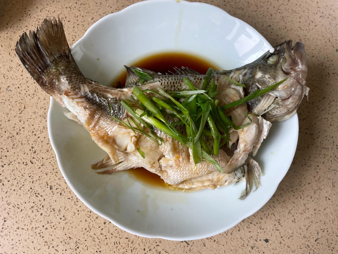 清蒸鲈鱼