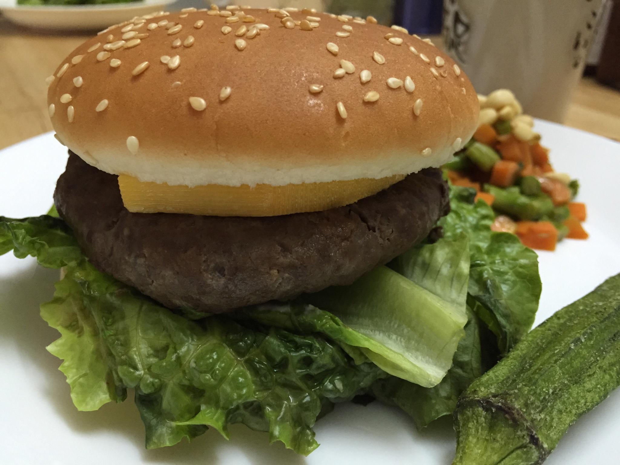 【东又西厨房】洋葱牛肉汉堡！的做法