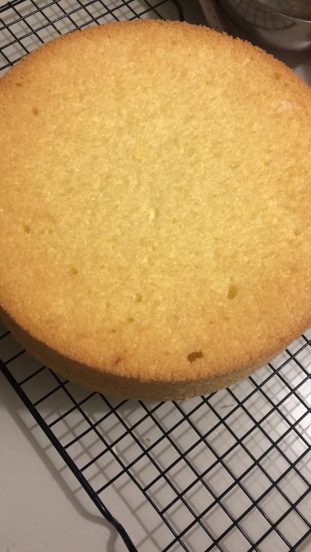 不凹底不塌陷的完美戚风蛋糕