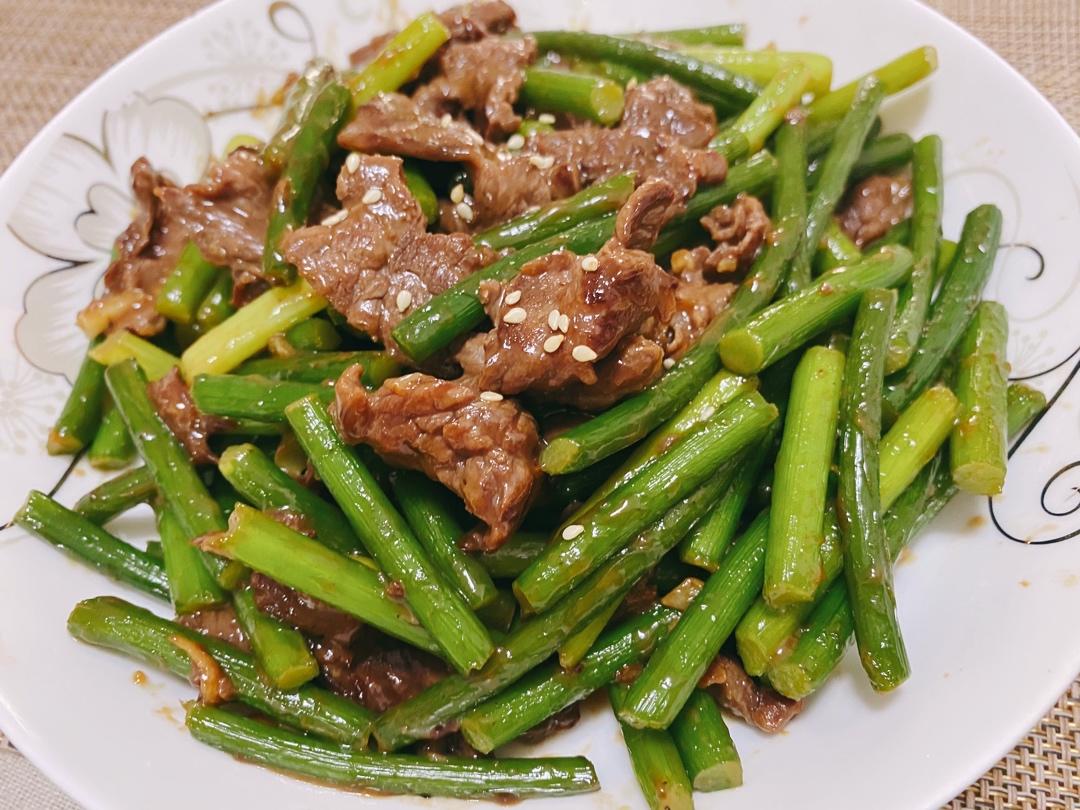 家常菜：蒜苔炒牛肉