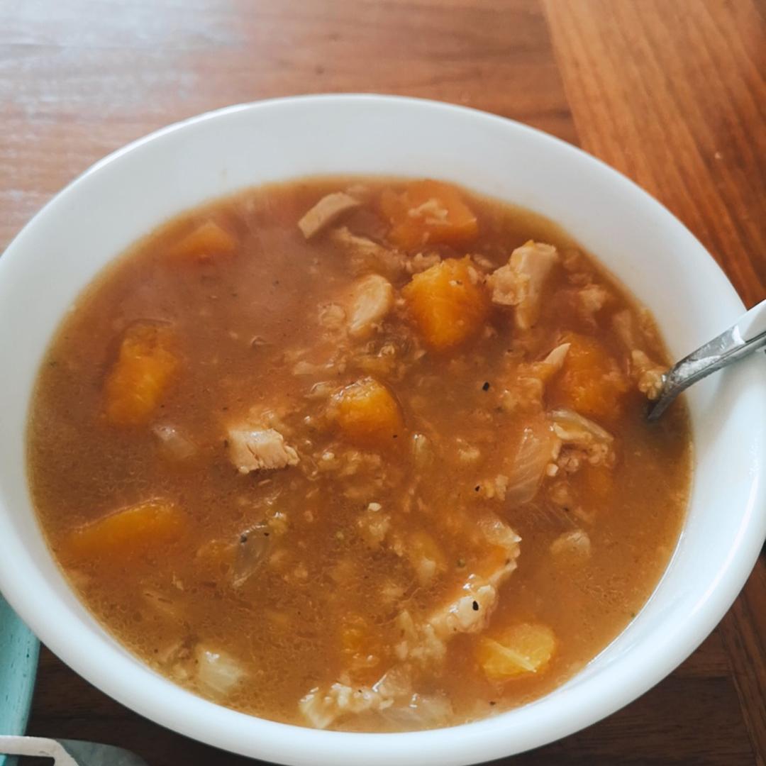南瓜栗子鸡汤丨健康·三餐