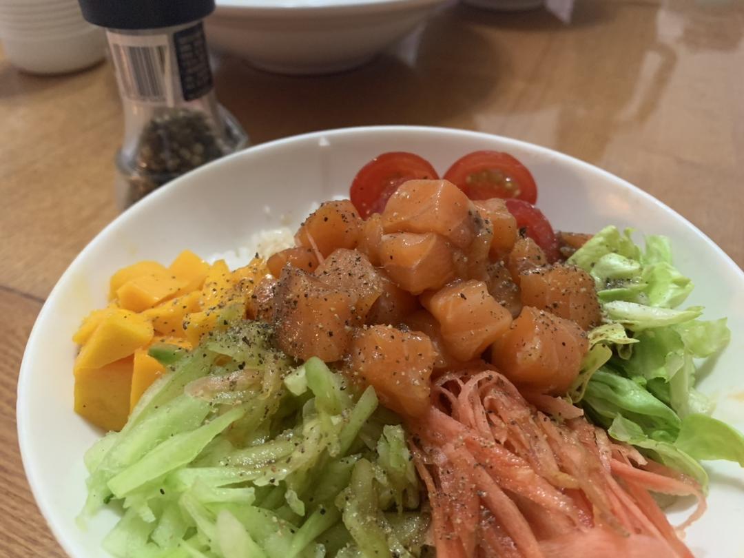 夏威夷三文鱼盖饭～Poke Bowl