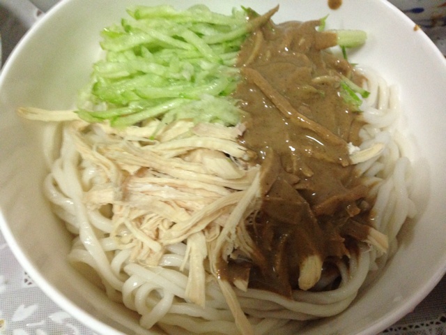 鸡丝麻酱凉面