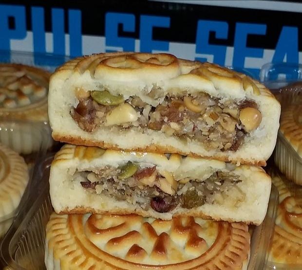 提浆五仁馅月饼（京式提浆皮，老式传统月饼）的做法