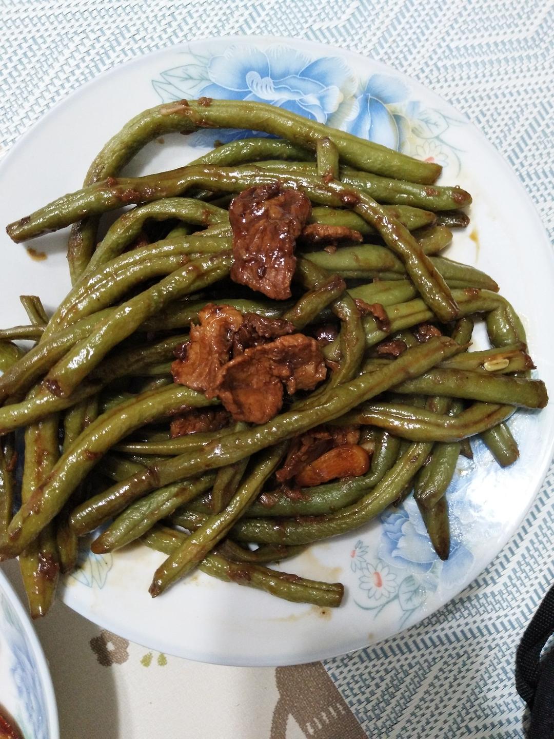 东北五花肉炖豆角