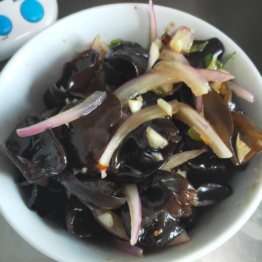 凉拌黑木耳