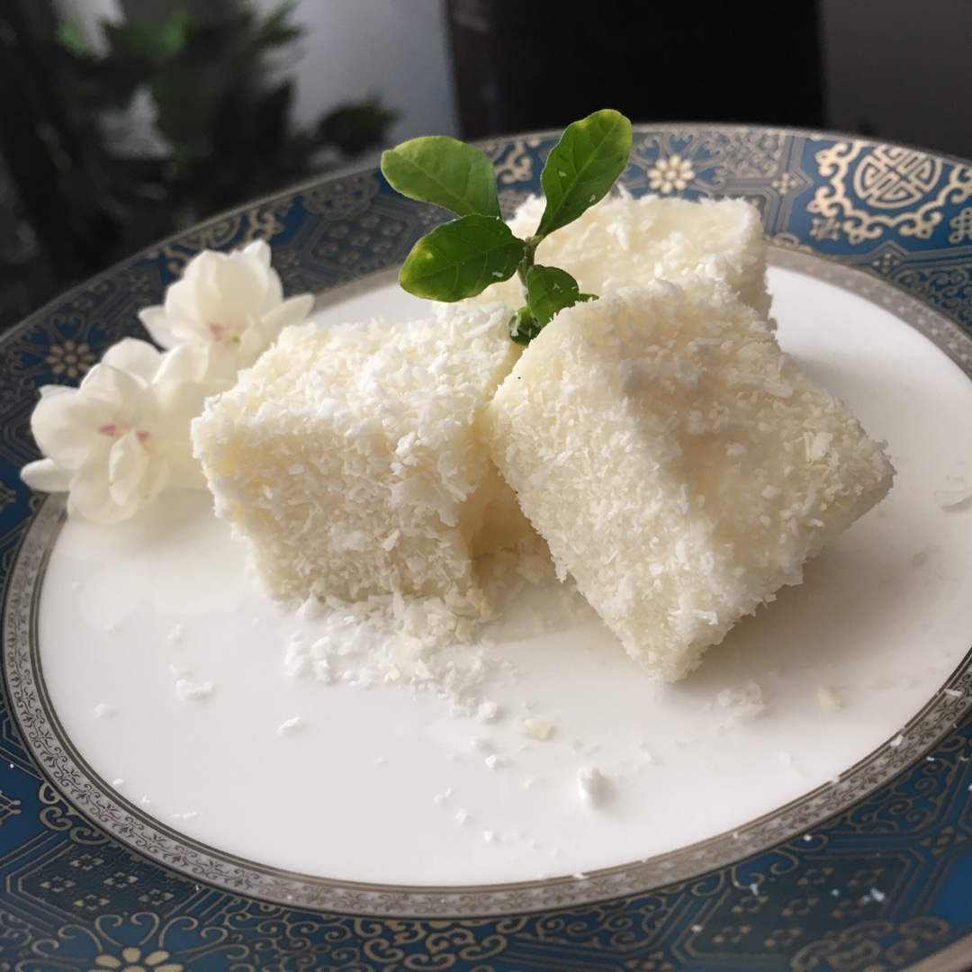 完胜85度C牛奶椰丝小方