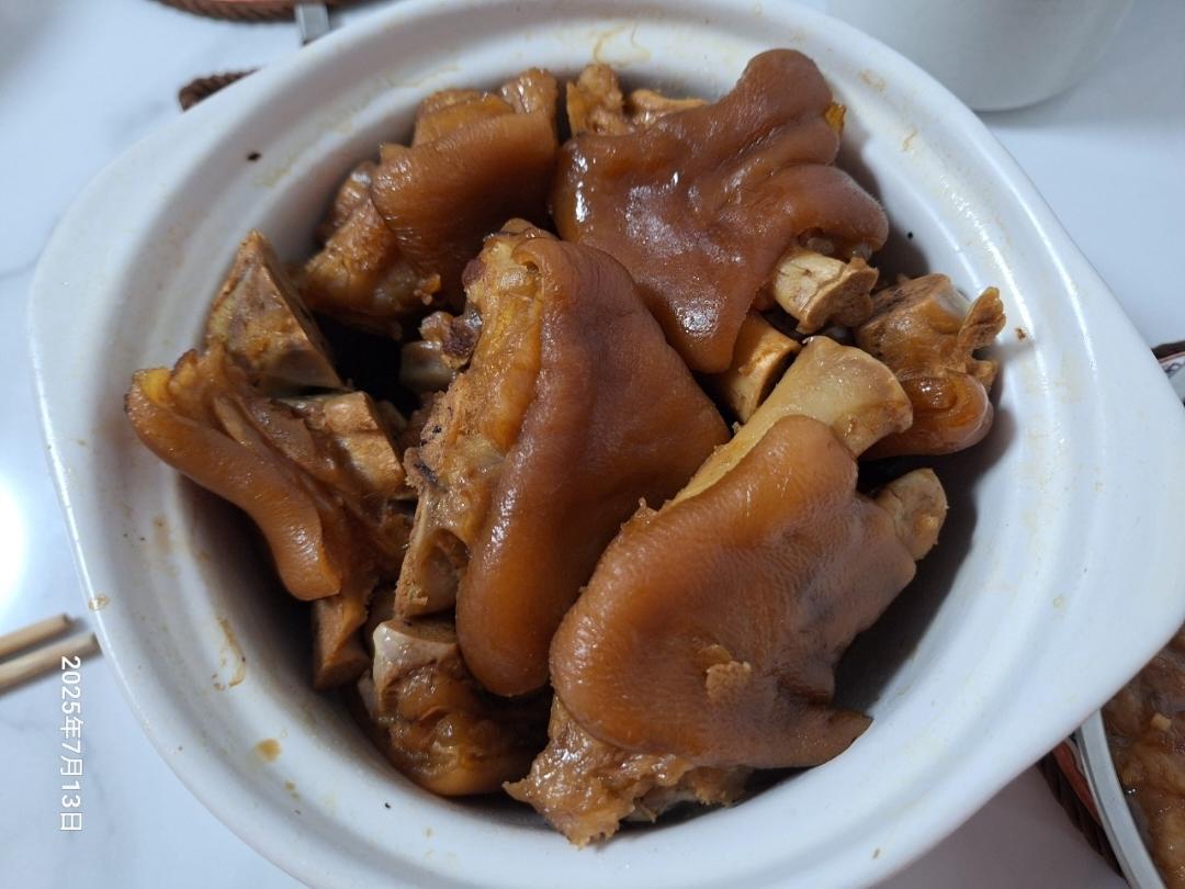 豬仔的“阿茂整餅”