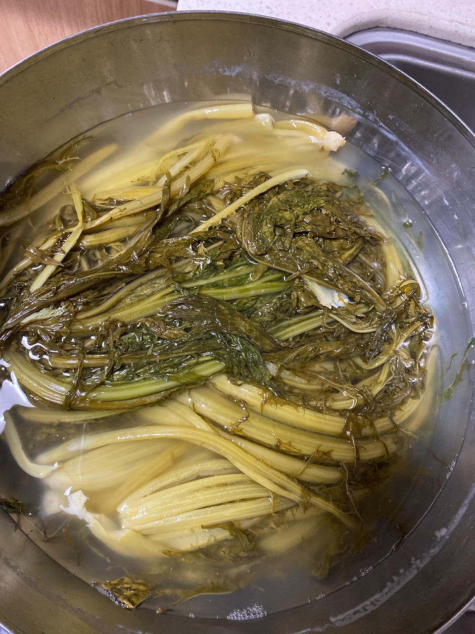 酸酸菜
