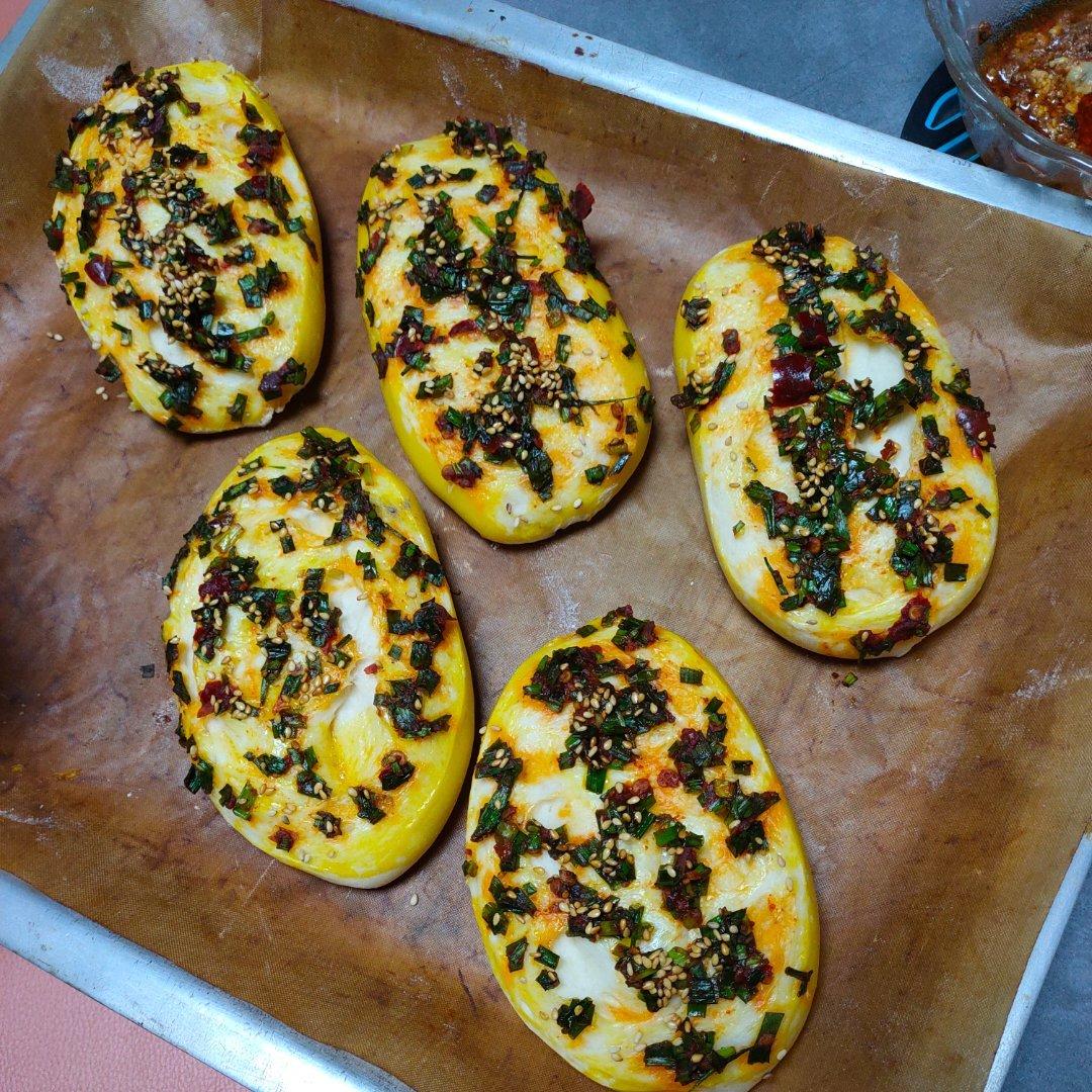 葱多多多多葱香面包