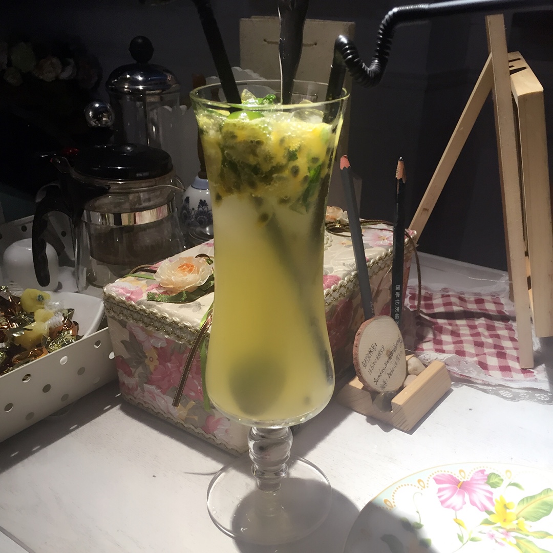 青柠/青桔百香果气泡水/夏日必备