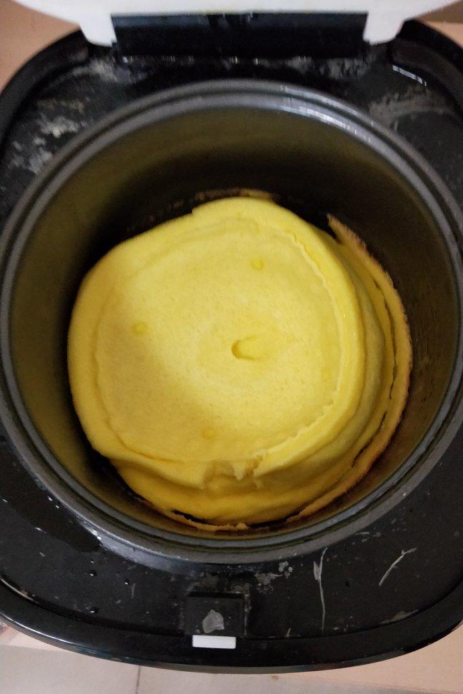 超棒，不用烤箱也能做蛋糕！微博访问量曾突破10W+的热门帖——电饭锅做蛋糕（多动图，孔瑶的食谱）