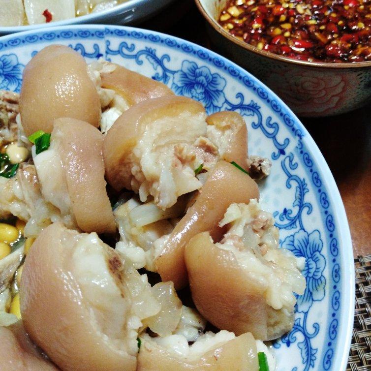 川味蹄花汤
