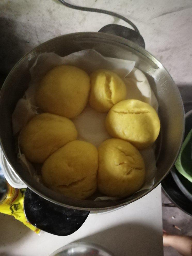 新手也可以--详解如何做出人见人爱、金黄的南瓜馒头