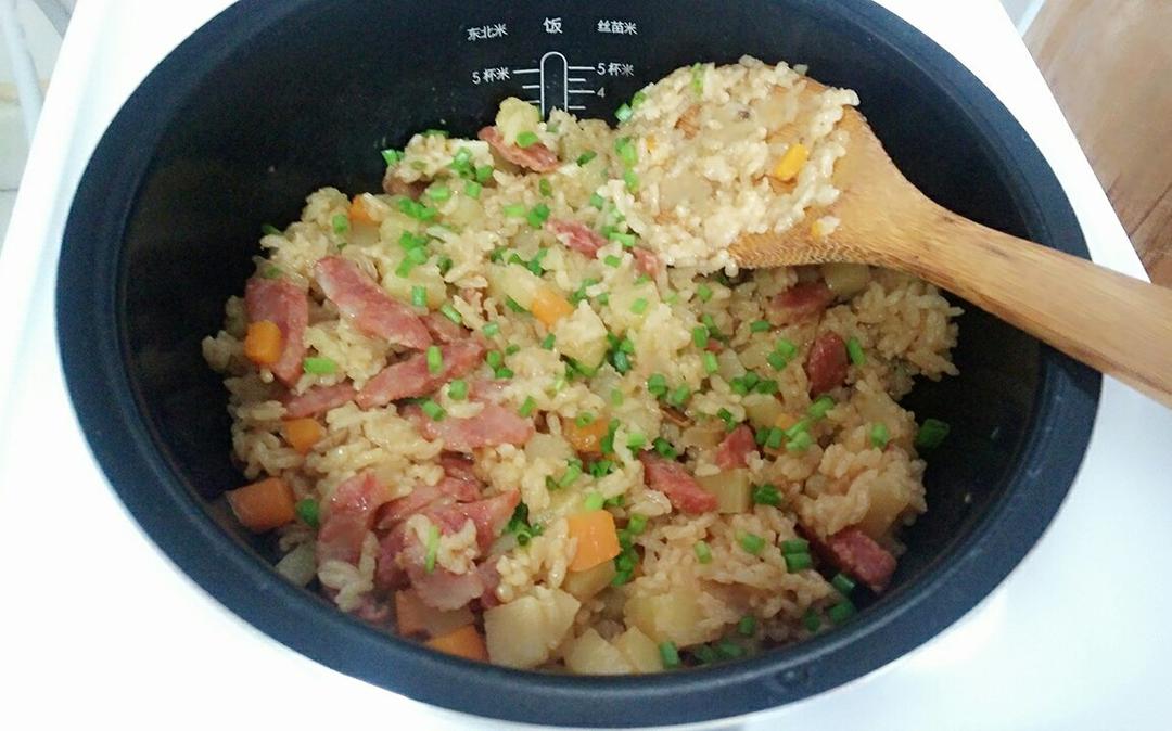 土豆焖饭（电饭锅版）
