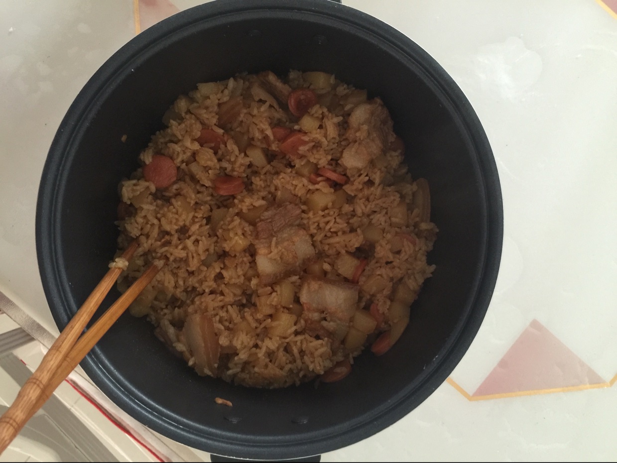 土豆焖饭（电饭锅版）