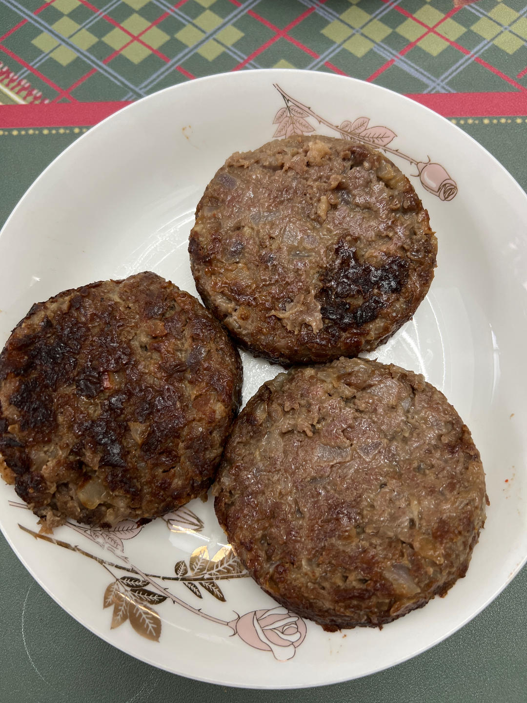 小孩子最爱的汉堡牛肉饼