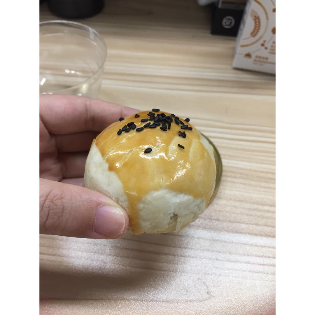 蛋黄酥
