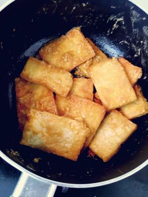 咸蛋黄焗豆腐的做法 步骤6