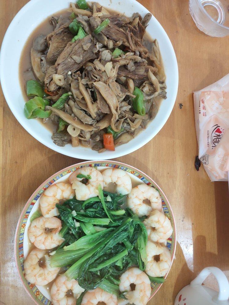 耗油虾仁油麦菜