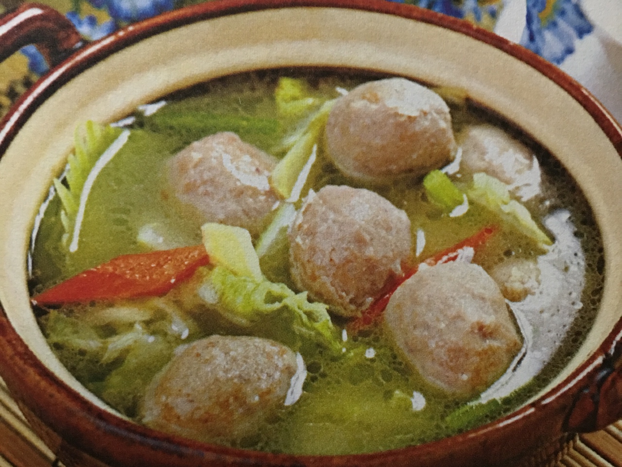 潮州牛丸汤（芥菜萝卜牛丸汤）的做法