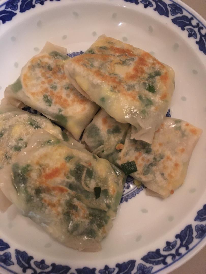 皮薄馅多的韭菜盒子