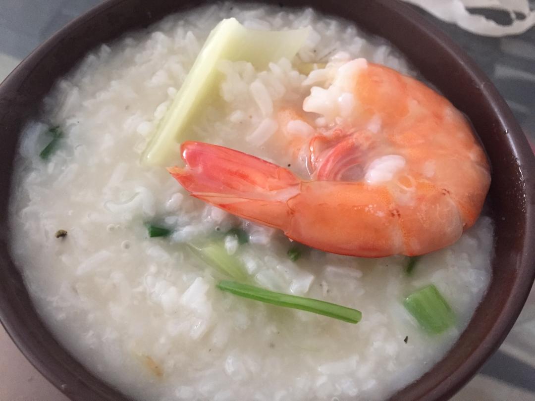 鲜虾砂锅粥