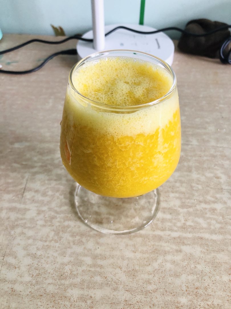 橙子芒果柿子汁