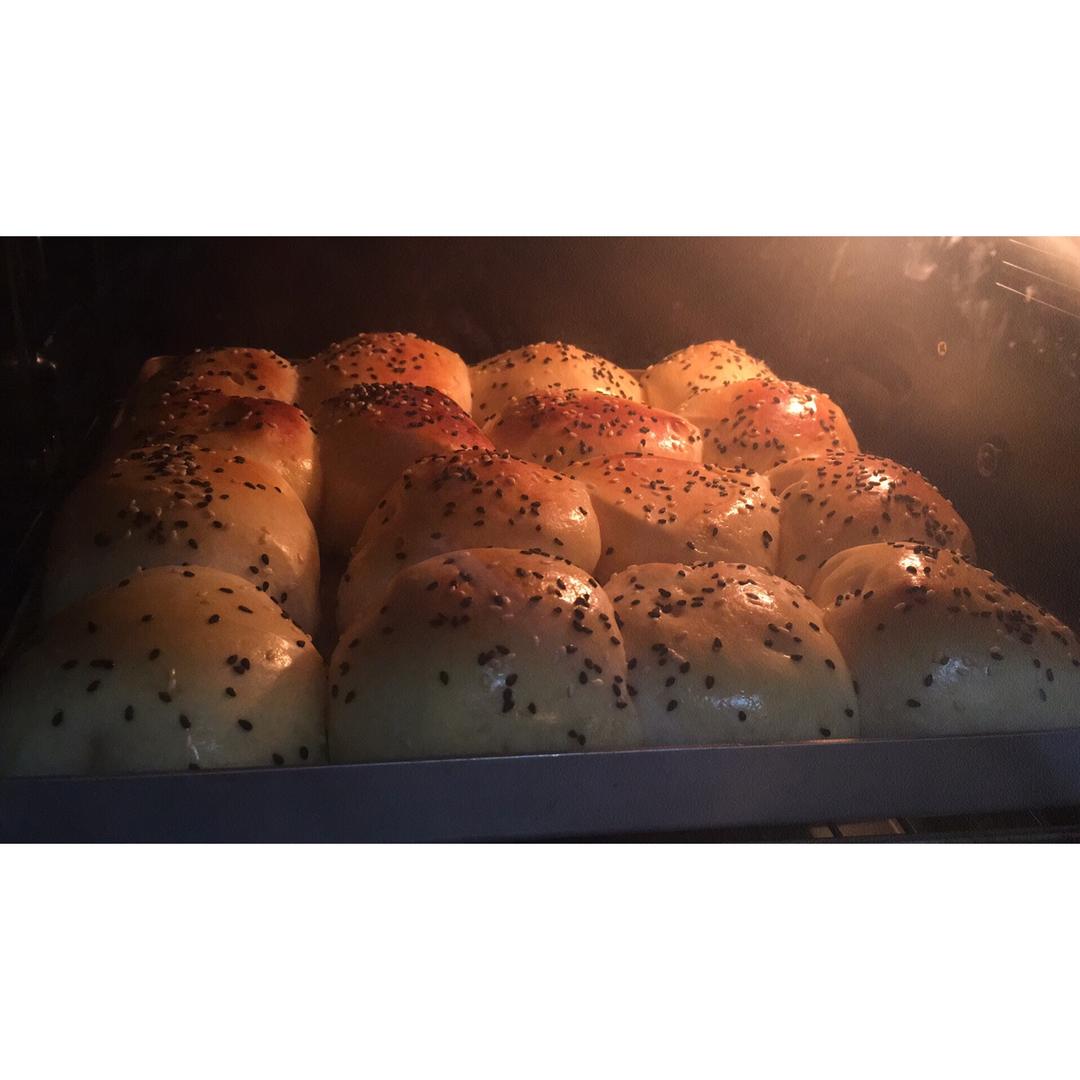 一次性发酵鲜奶油小面包
