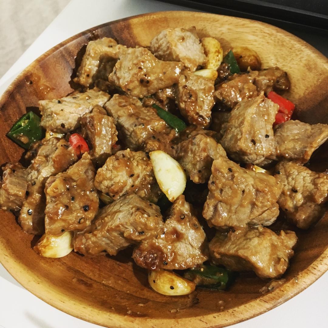 黑蒜子牛肉粒