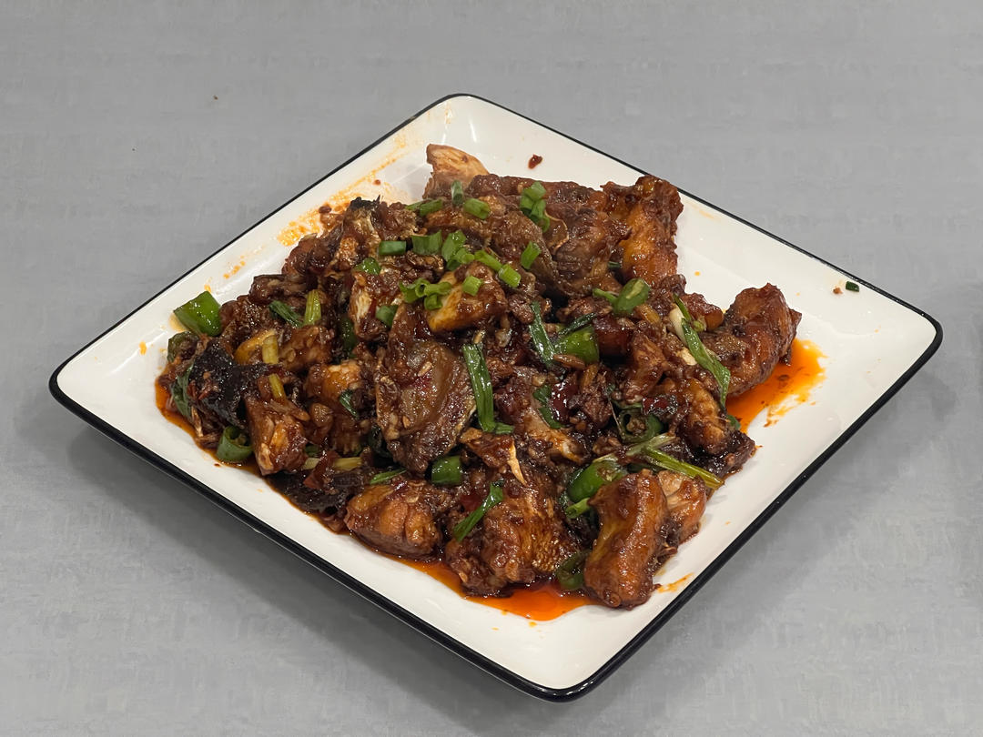 朋友建议我开个小馆子😅😅香辣鱼块太香了🔥