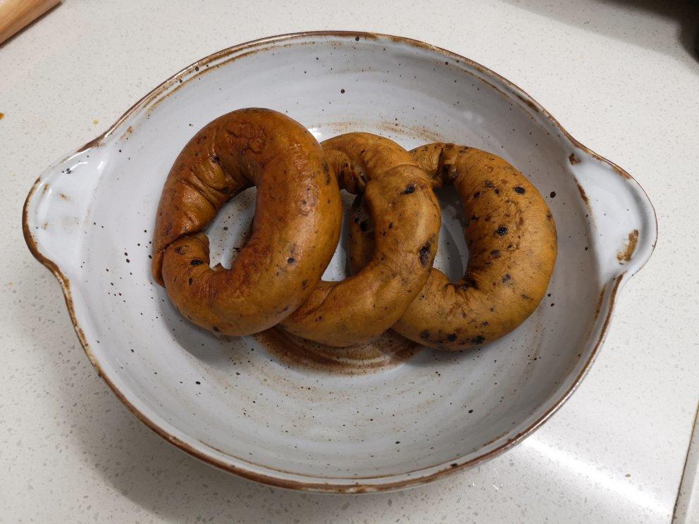 制作快！不用出膜，低脂好吃的面包就是它啦 | 贝果