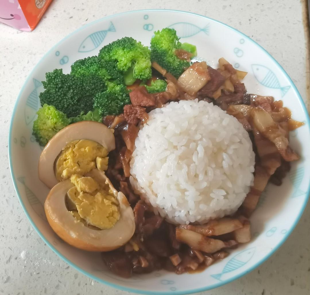 好吃到停不下来的卤肉饭