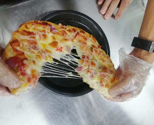 意式芝士培根披萨的做法