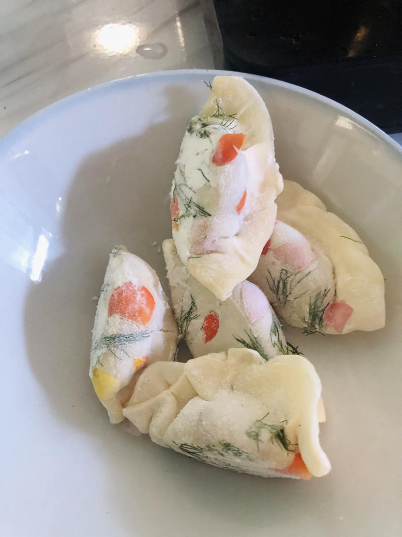 【樉樉的小厨房】“峰味”美如画卷，繁花似锦鲜花水饺 荠菜肉馅