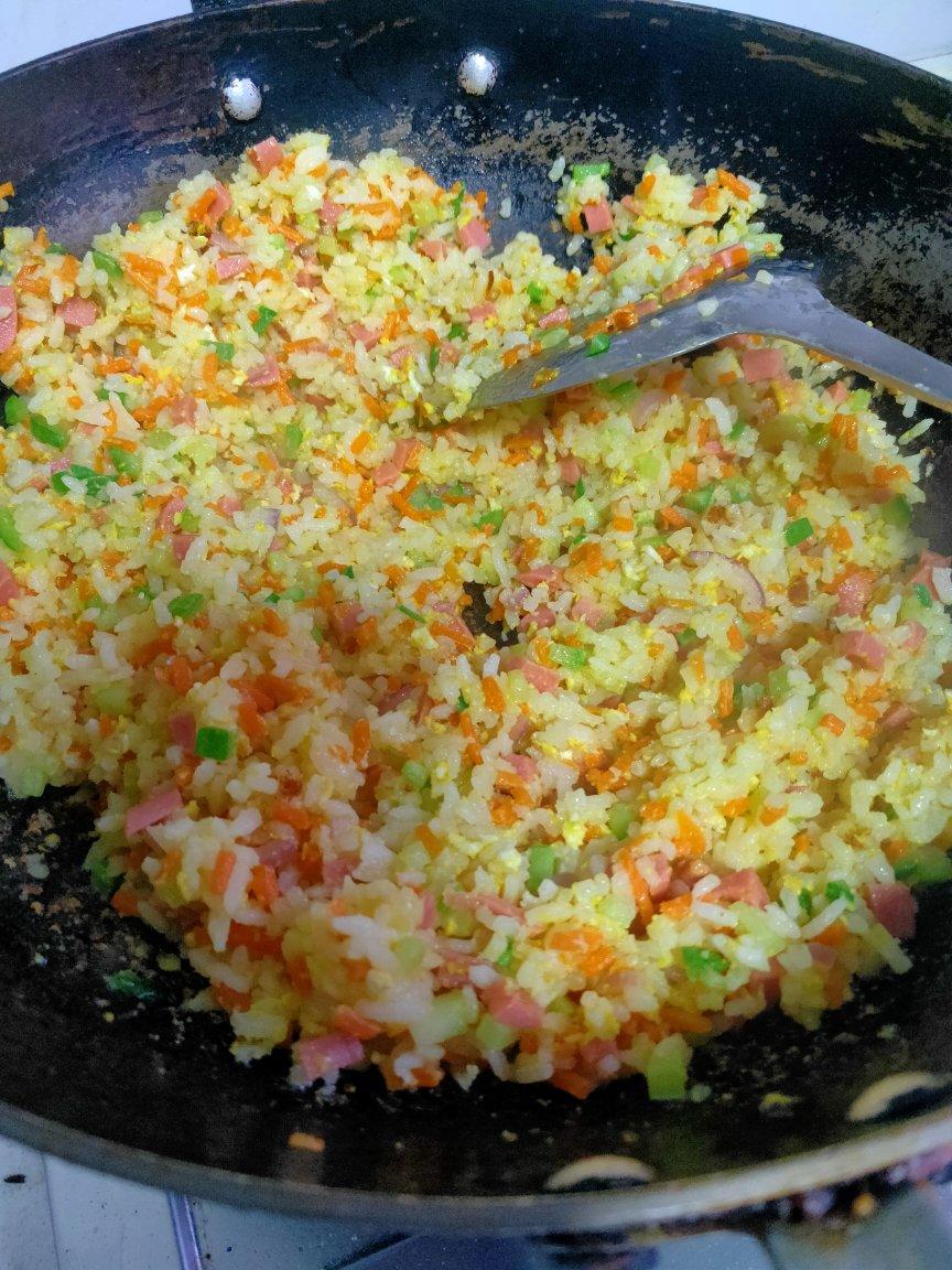 极速粒粒分明蛋炒饭