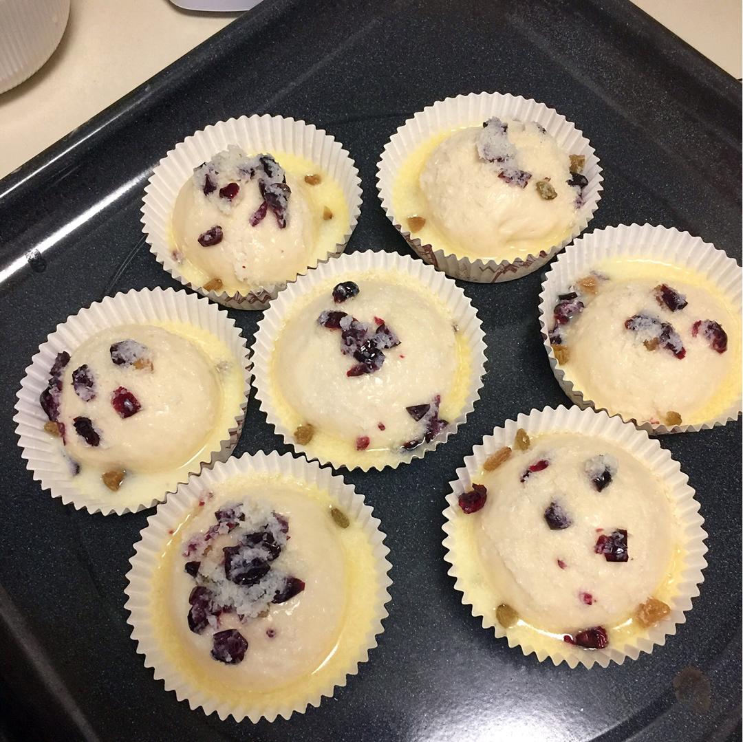 椰蓉蜜豆泡浆面包