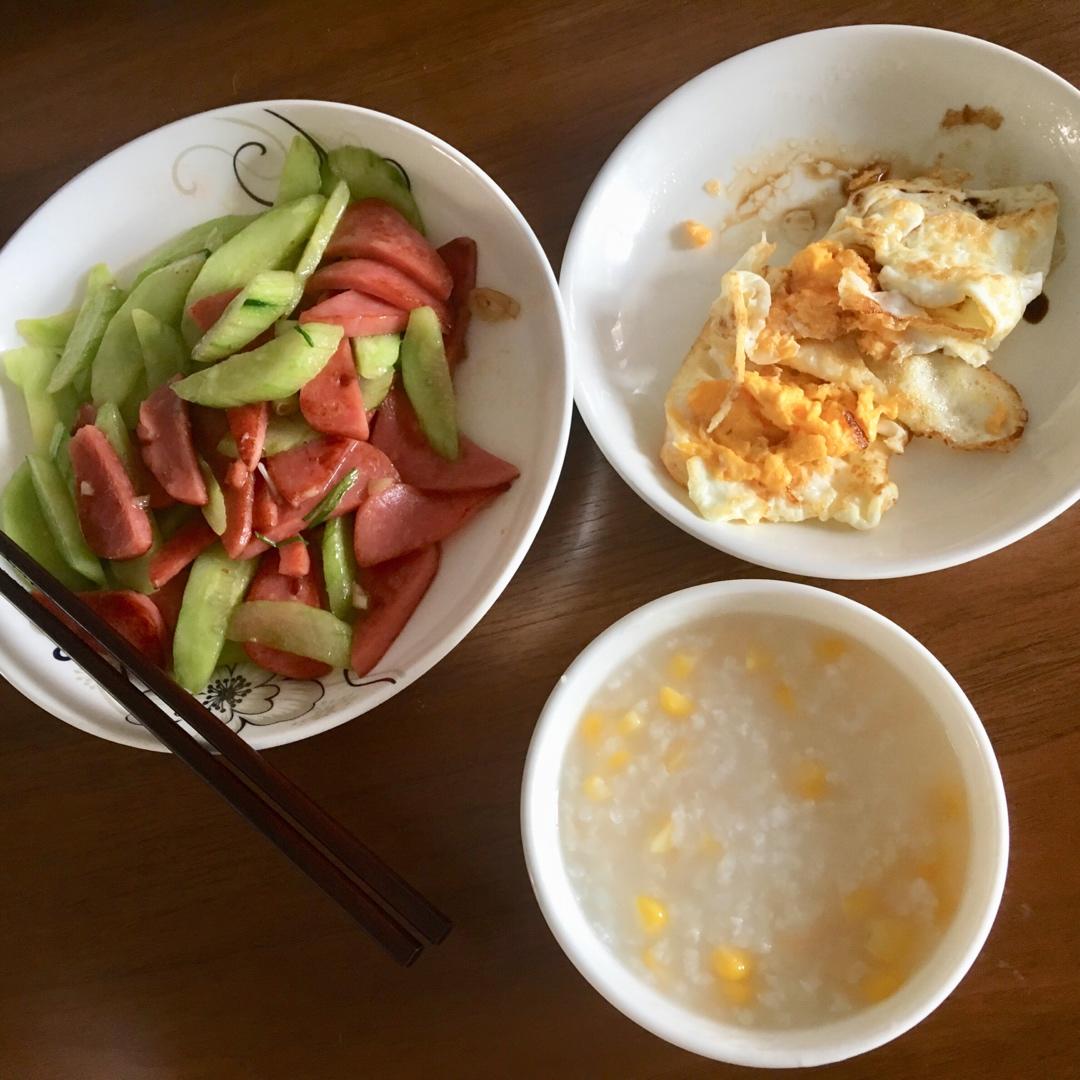 火腿肠炒黄瓜