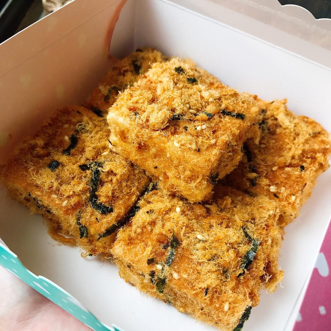 《Tinrry下午茶》教你做基础原味蛋糕卷