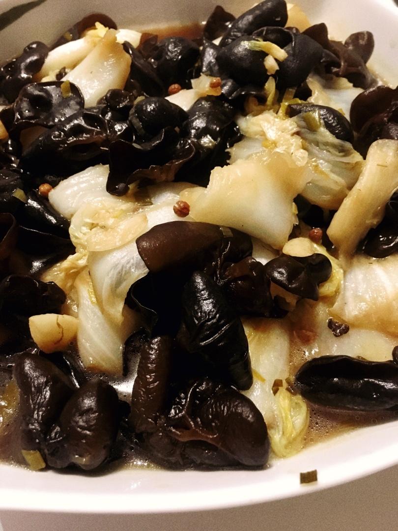白菜炒木耳