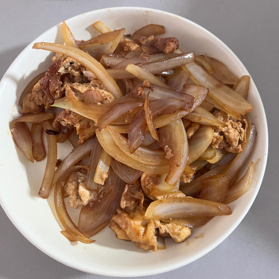 降压防癌的好食材  洋葱炒鸡蛋