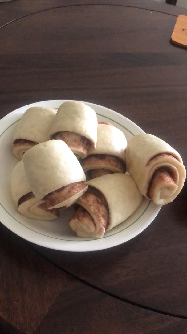 奶香豆沙卷  这样做奶香浓郁  比面包还好吃  吃一口特满足