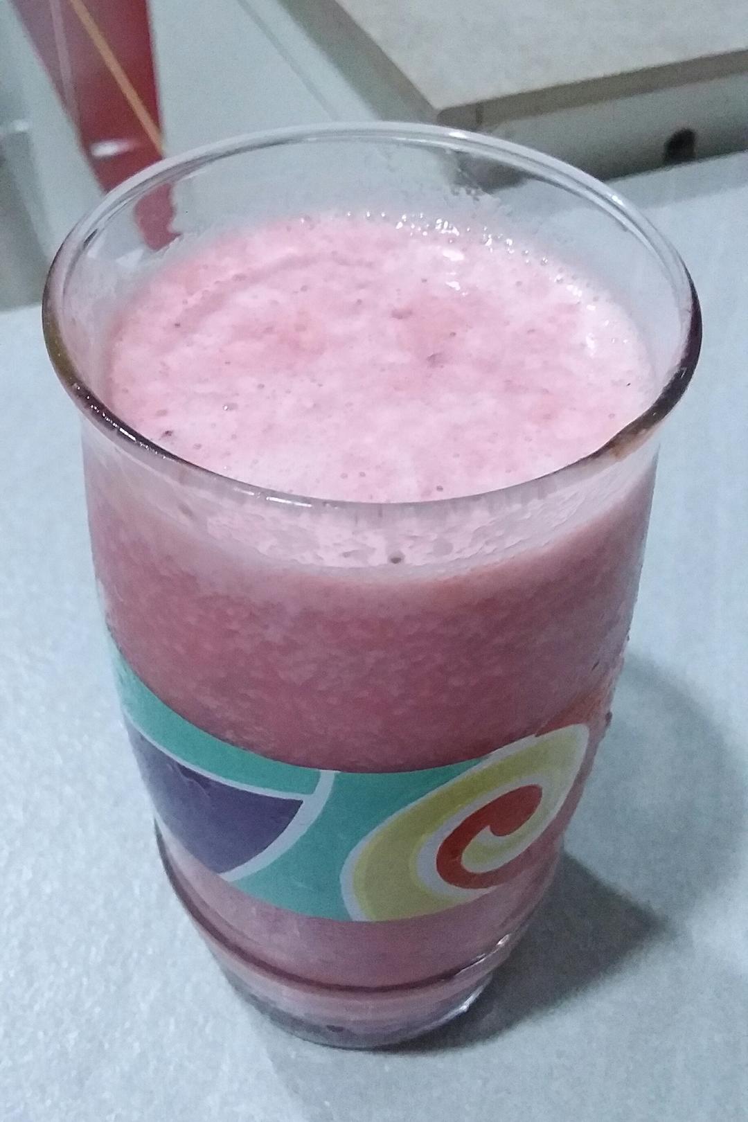蜂蜜樱桃慕斯雪smoothies的全部作品