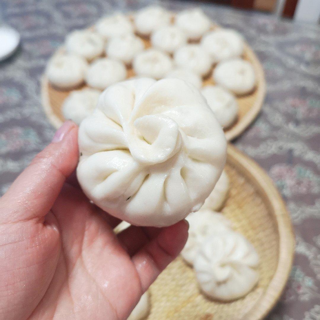 冬笋香菇菜包