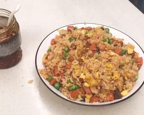 比老干妈炒饭好吃的美味蛋炒饭
