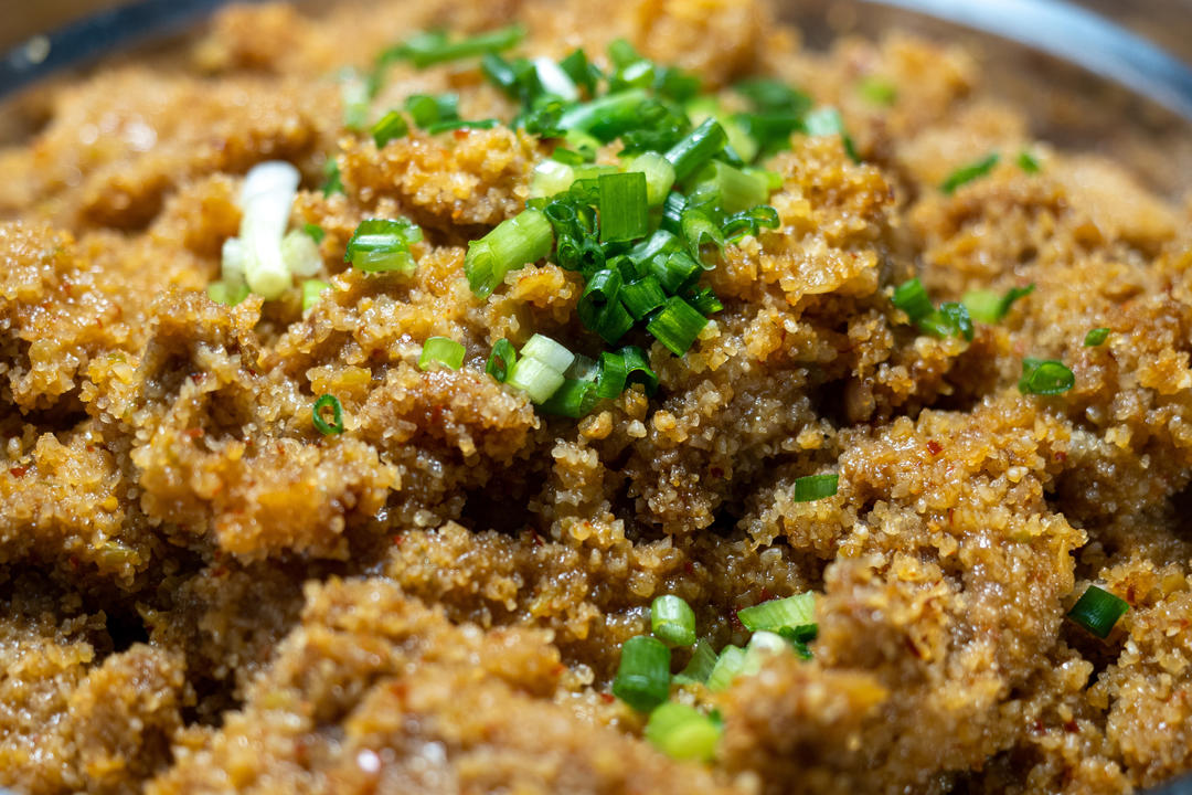 厨师长教你：经典川菜“粉蒸牛肉”，米粉醇香，牛肉软糯