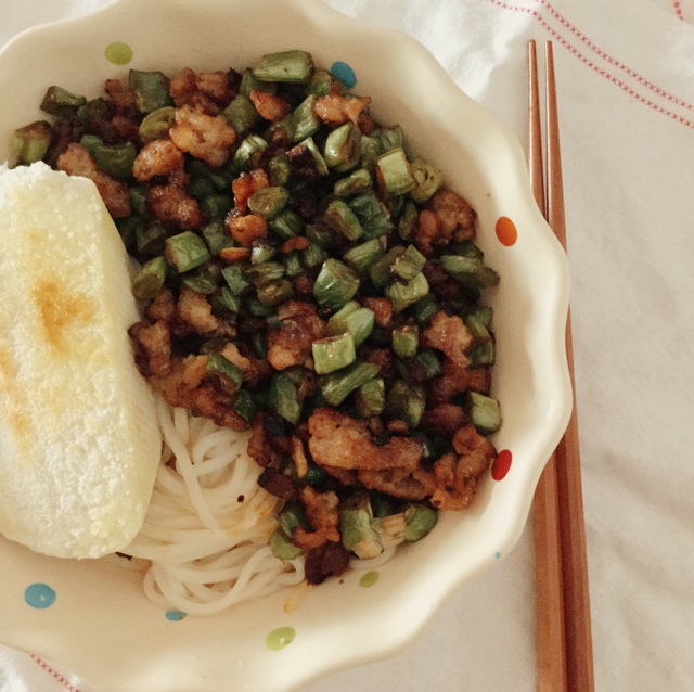肉沫豆角下饭菜
