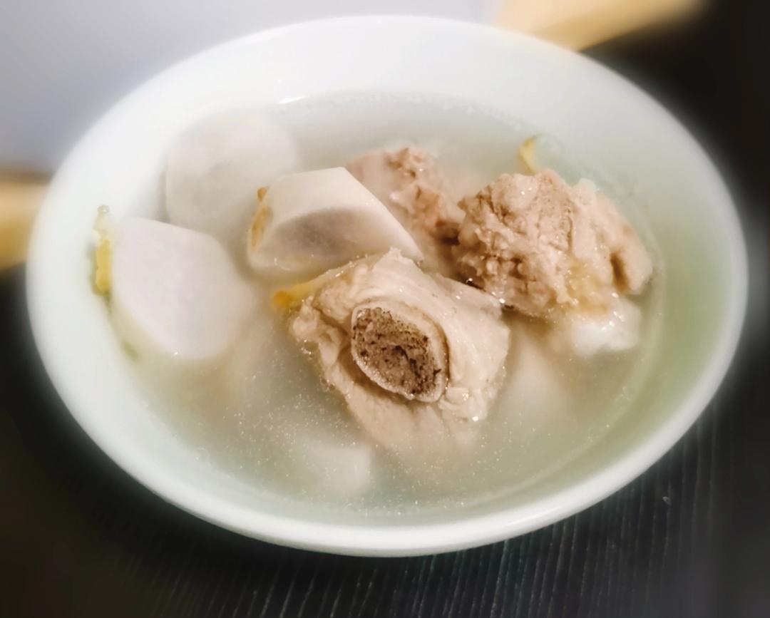 芋头排骨汤