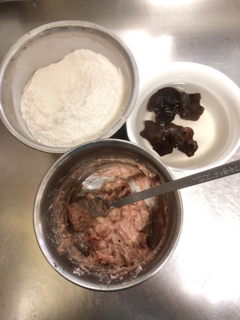早餐霸王~沉甸甸鸡蛋汉堡